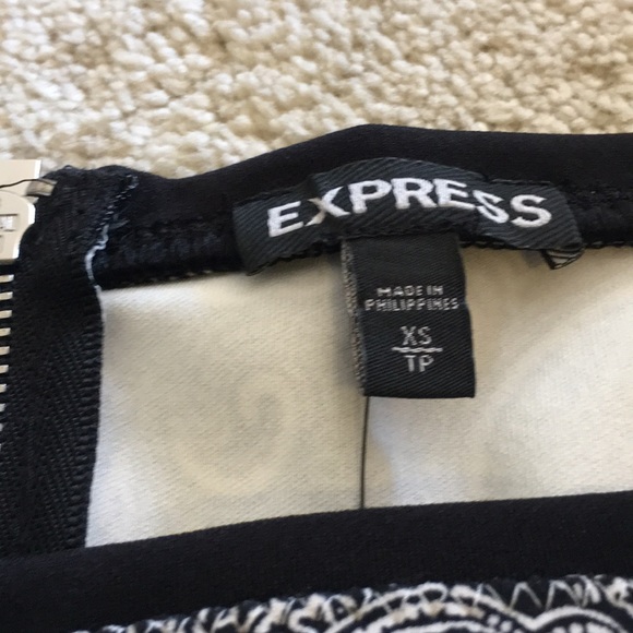 Paisley express polyester crop top - Picture 2 of 3